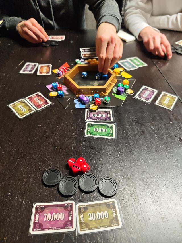 Las Vegas Royale on the table, photo by tienlevy