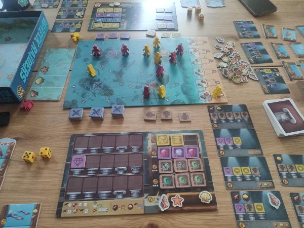 Wreck Raiders on the table, photo by tienlevy