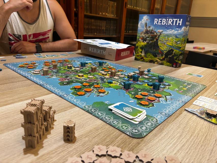 Rebirth on the table, photo by Dani Gómez