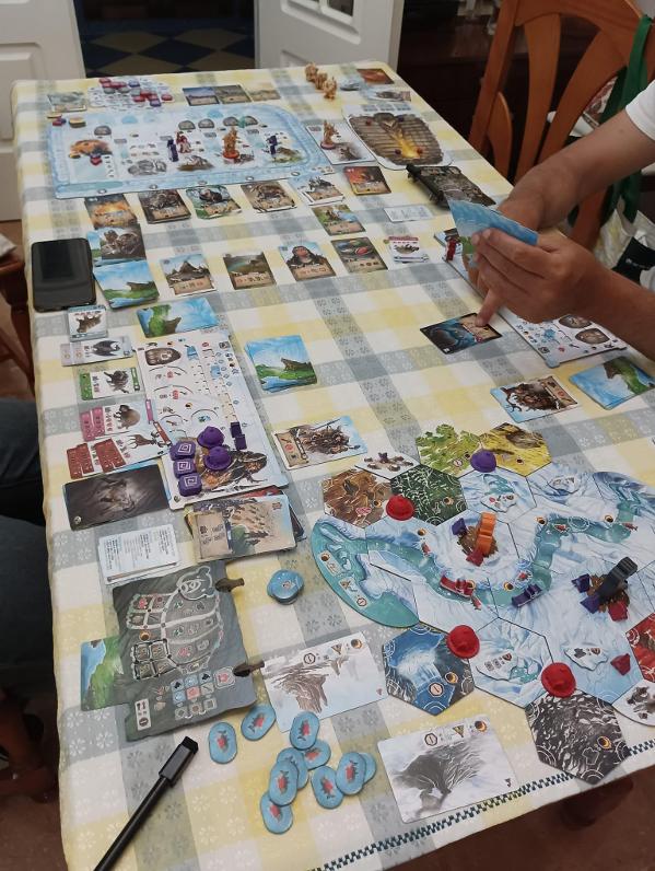 Endless Winter: Paleoamericans on the table, photo by Nori