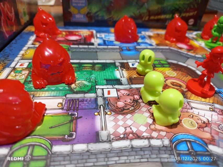 Ghost Fightin' Treasure Hunters: Anniversary Edition on the table, photo by MarFe MaAn