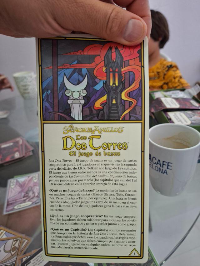 Il Signore degli Anelli: Le Due Torri – Trick-Taking Game sul tavolo, foto di Artur Rodríguez Coma