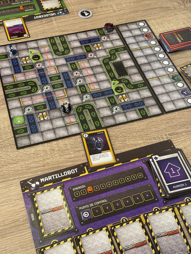 Robo Rally on the table, photo by Rollingrabbits_