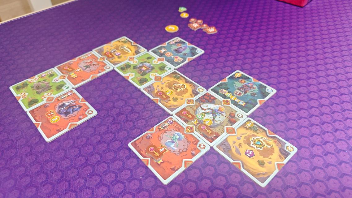 Tales of Glory på bordet, bilde av onyxo