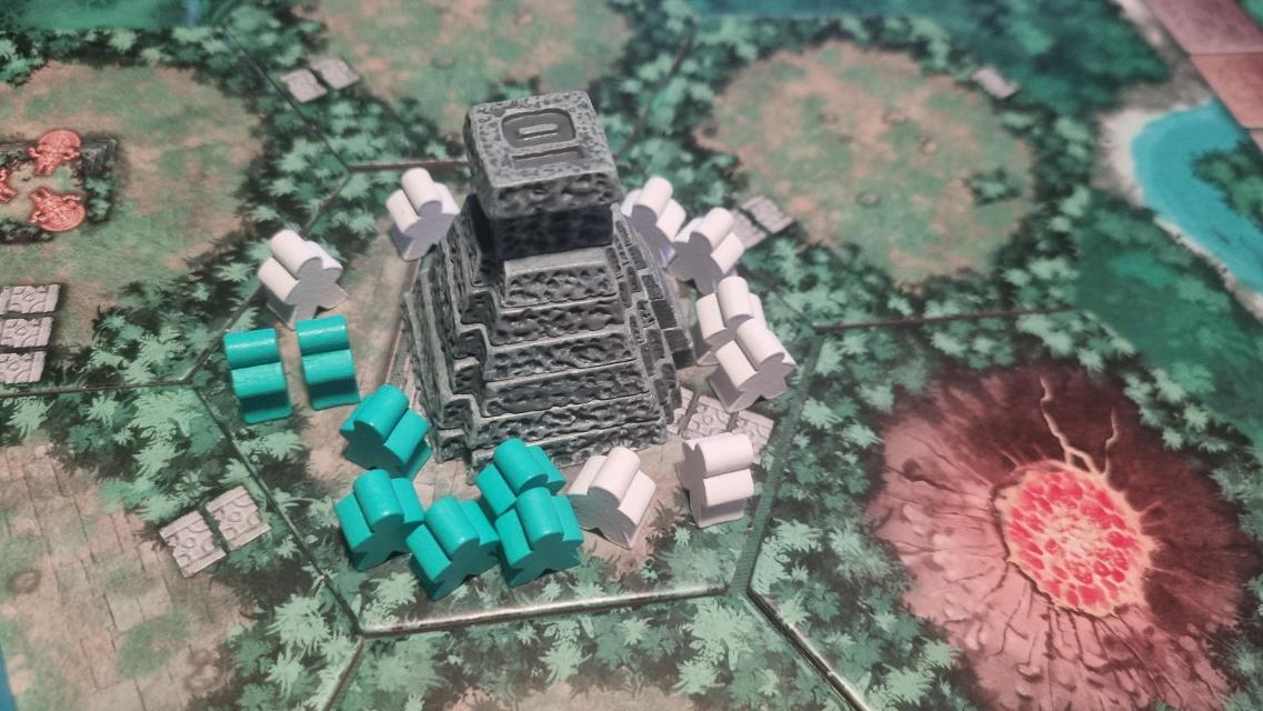 Tikal على الطاولة، صورة من Юля Чернякова